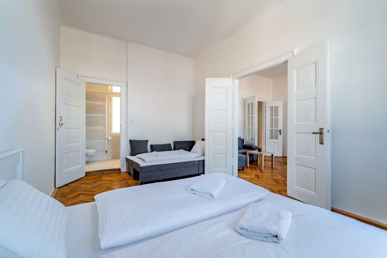 Avantguard Apartments Prag Eksteriør billede
