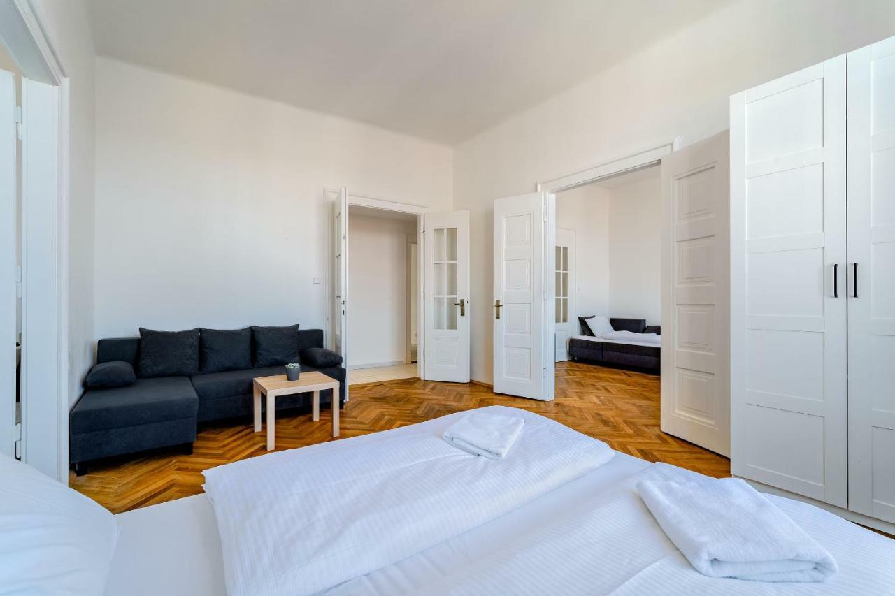 Avantguard Apartments Prag Eksteriør billede